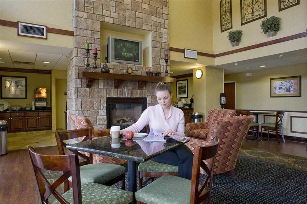 Hampton Inn & Suites Nashville-Smyrna Restoran fotoğraf