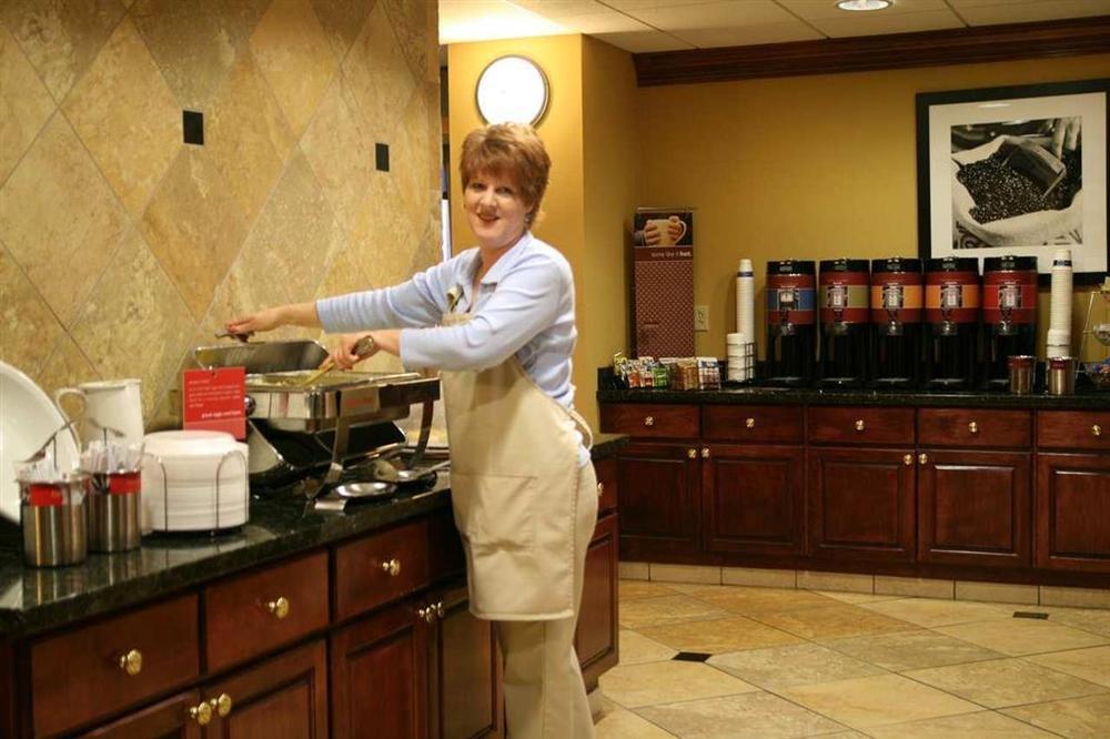 Hampton Inn & Suites Nashville-Smyrna Restoran fotoğraf
